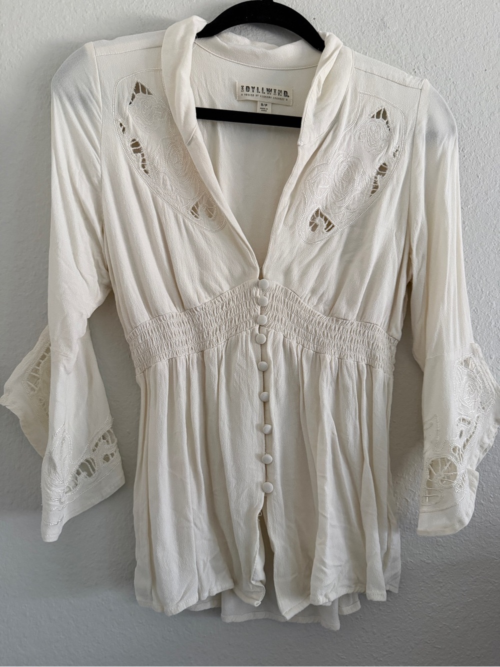 Idyllwind Blouse Top Ivory Embroidered Crochet Bell Sleeve Boho Western